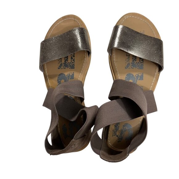 Sorel Ella III Sandal With Elastic Ankle Strap & Metallic Detail  Size 6  Taupe/ - Picture 6 of 8
